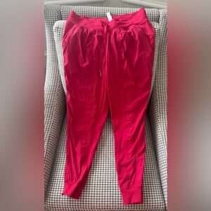 Lululemon Dance Studio Mid Rise Lined Joggers in Pink Dragonfruit sz. 12